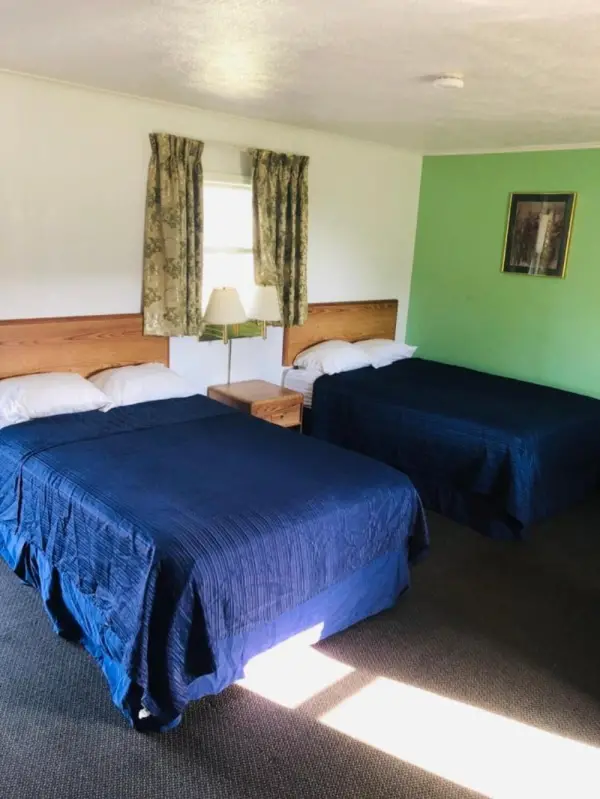 Woodridge Motel 7